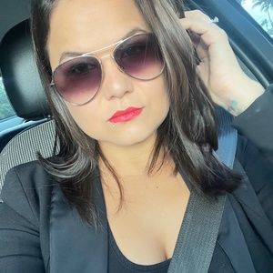 Meet your Posher, Gisela